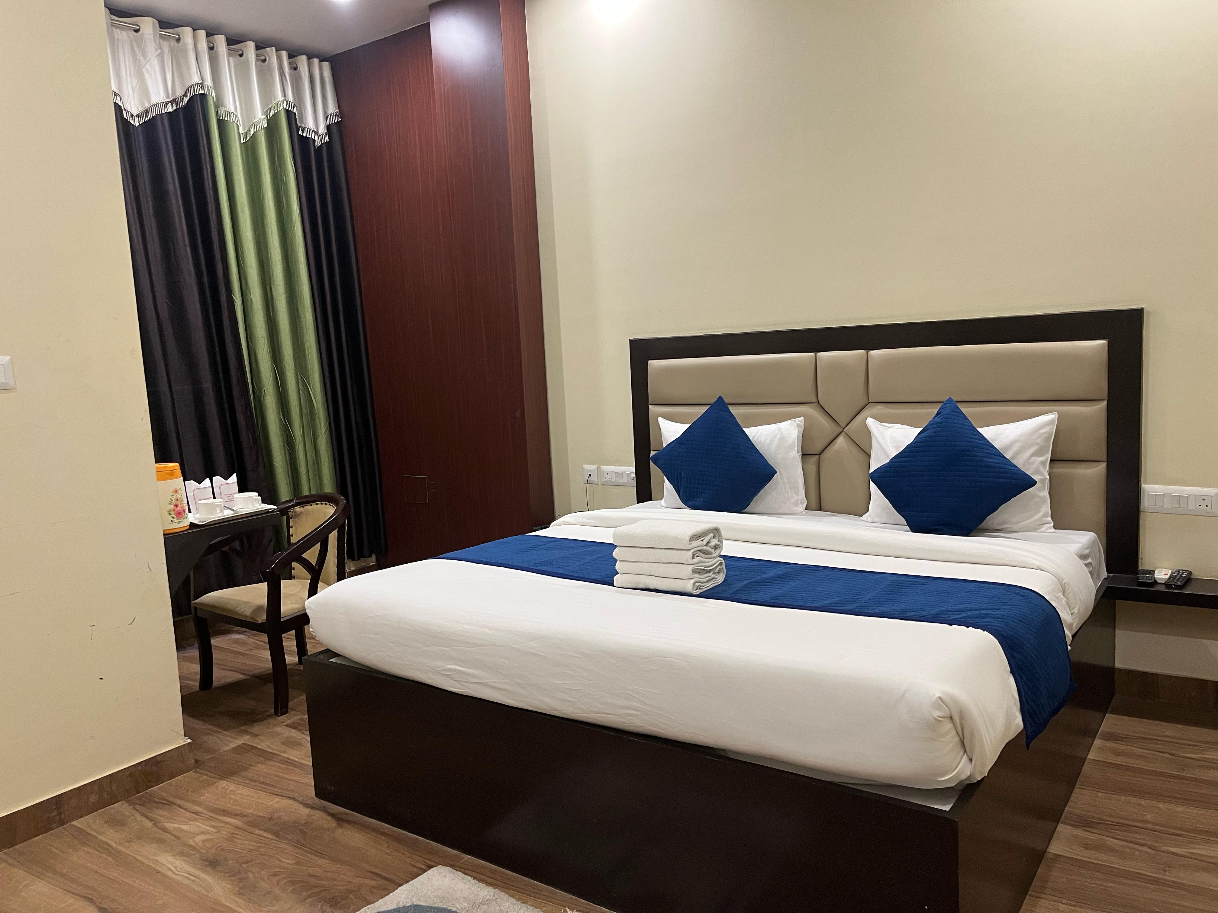 Hotel Hill View Residency in Dehradun